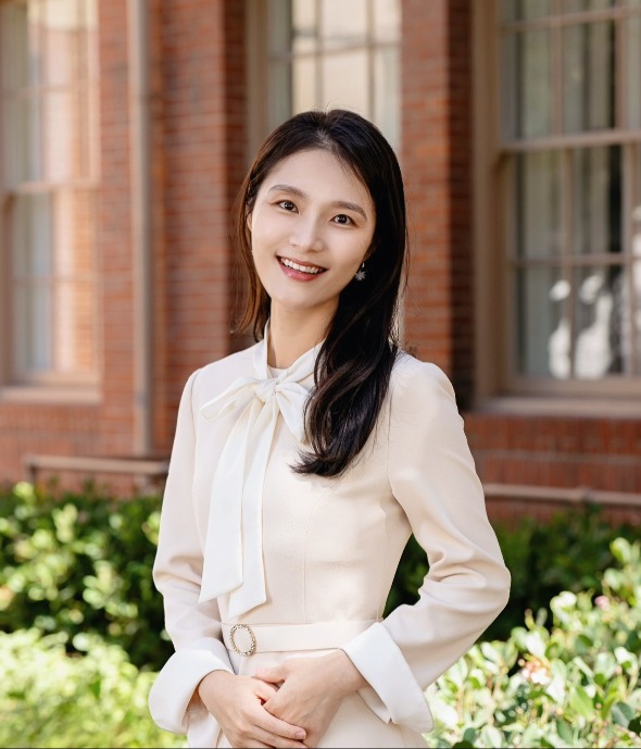 Ha Young Lee