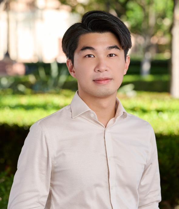 Yunhao Huang