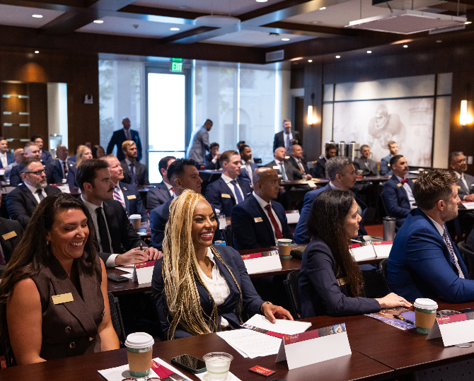 USC Marshall MBV students in a classroom setting.