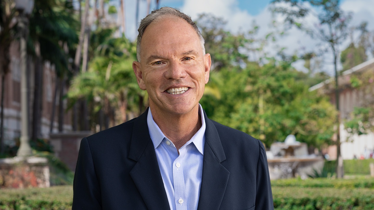 Color photograph of USC Marshall Dean Geoffrey Garrett.