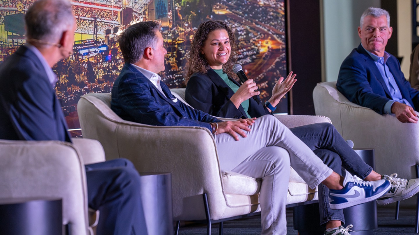 Jasmine Robinson speaking at Next Level Sports