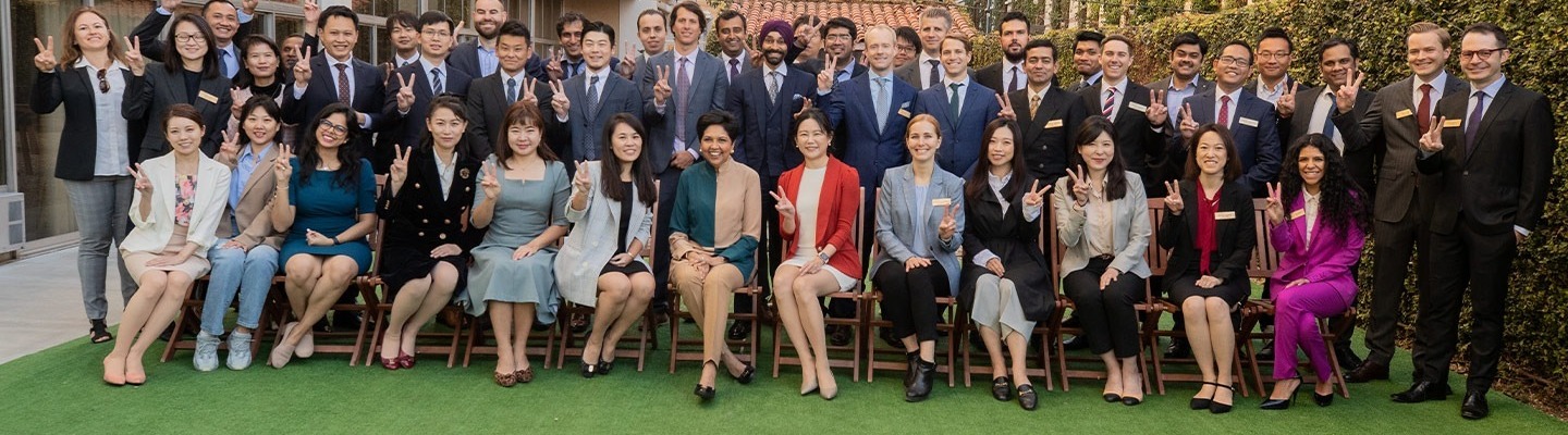 A large group from the USC Marshall One-Year MBA program