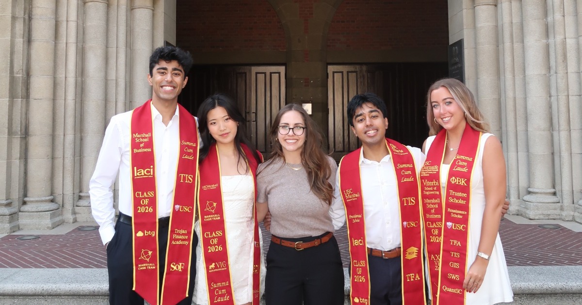 Student-led mentorship program prepares finance-focused undergrads for the competitive recruiting process ahead
