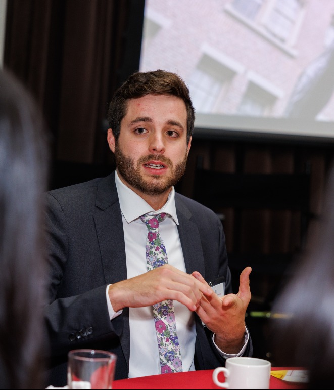 SPECIALIZE IN ANALYTICS (STEM) OR CONSUMER BEHAVIOR