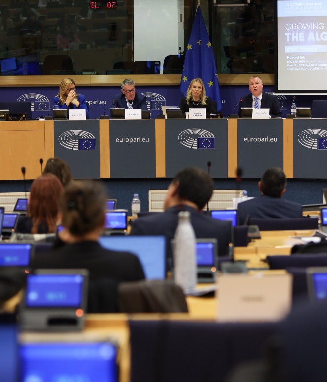 Neely Center Design Code Leads Way On Social Media Reform&amp;nbsp;