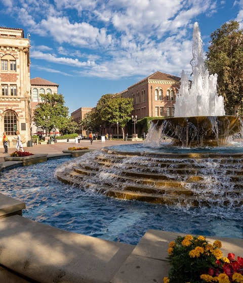 Color photograph of Hahn fountain on the USC campus.