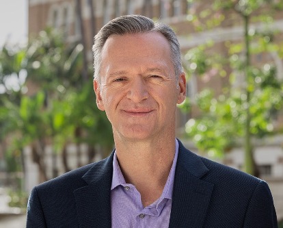 Color photograph of USC Marshall professor Peer Fiss.