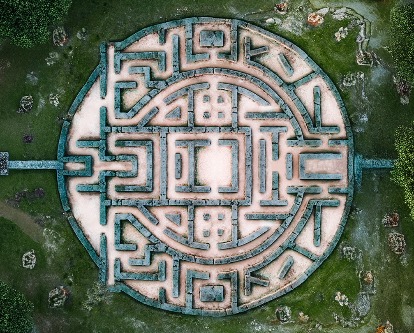 Overhead photo of a hedge maze.