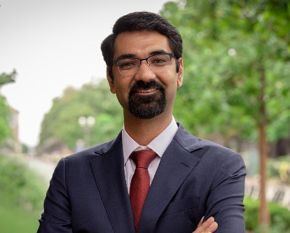 Color photograph of Raman Randhawa, vice dean of the undergraduate program at USC Marshall.