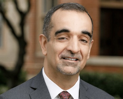 USC Marshall professor Marco Aponte-Moreno.