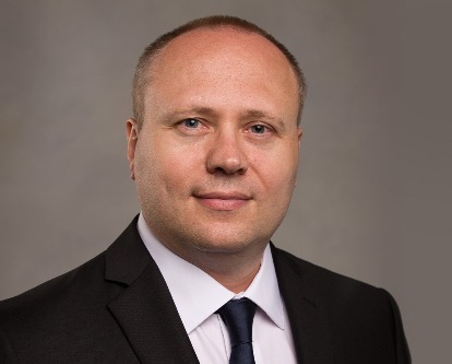 Color photograph of Clive Lennox, USC Accounting Associates Chair Professor.