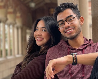 Color photograph of two USC Marshall students.
